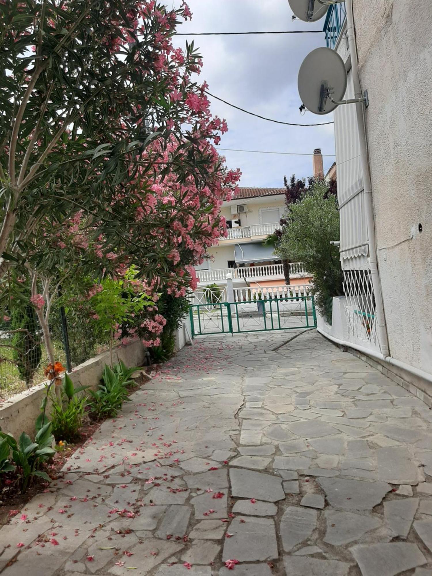 Апартаменты Marely Cosy House Kallithea  Экстерьер фото